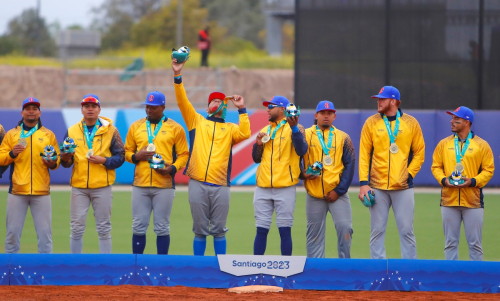 Colombia venció a brasil y se llevó la primera medalla de oro de béisbol en los juegos panamericanos en santiago...