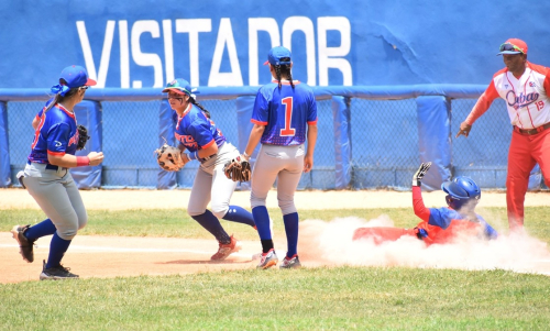 Puerto rico sweep cuba in women's baseball friendly series...