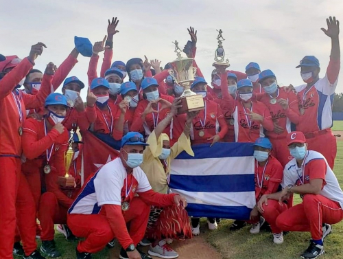 ba gana la primera copa de béisbol femenina del caribe, puerto rico segundo y república dominicana tercero